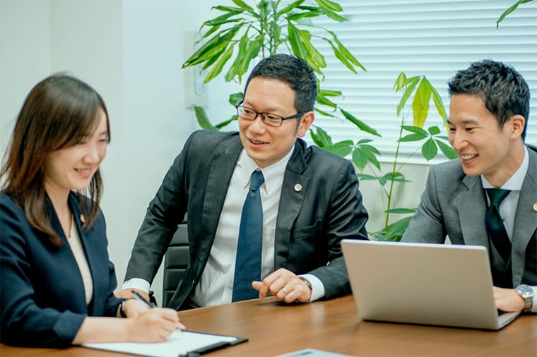 弁護士にすべて任せて安心